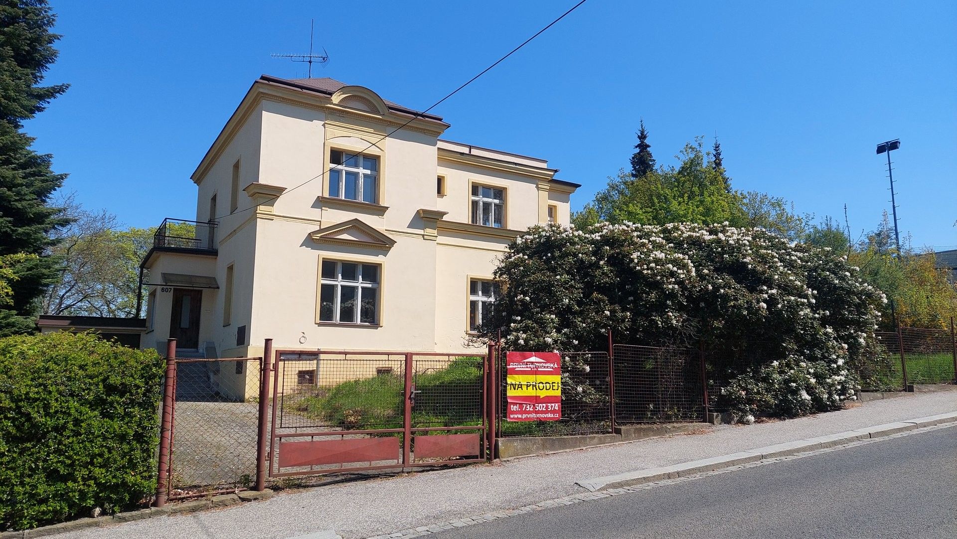 Prodej dům - Jana Palacha, Turnov, 204 m²