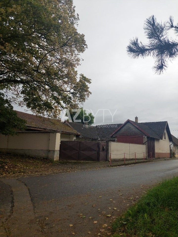 Prodej rodinný dům - Soběslavská, Černovice, 185 m²