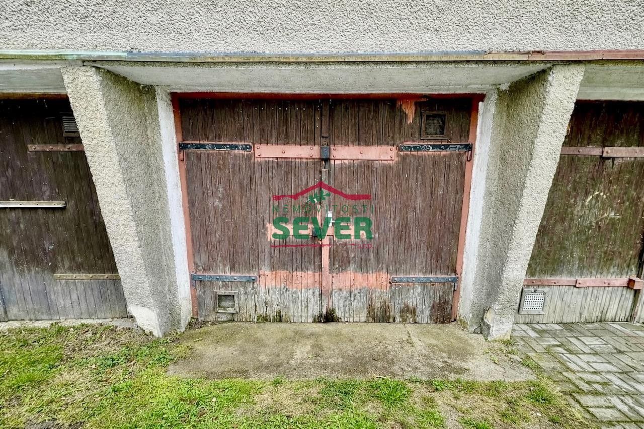 Garáže, Jenišovská, Bílina, 18 m²