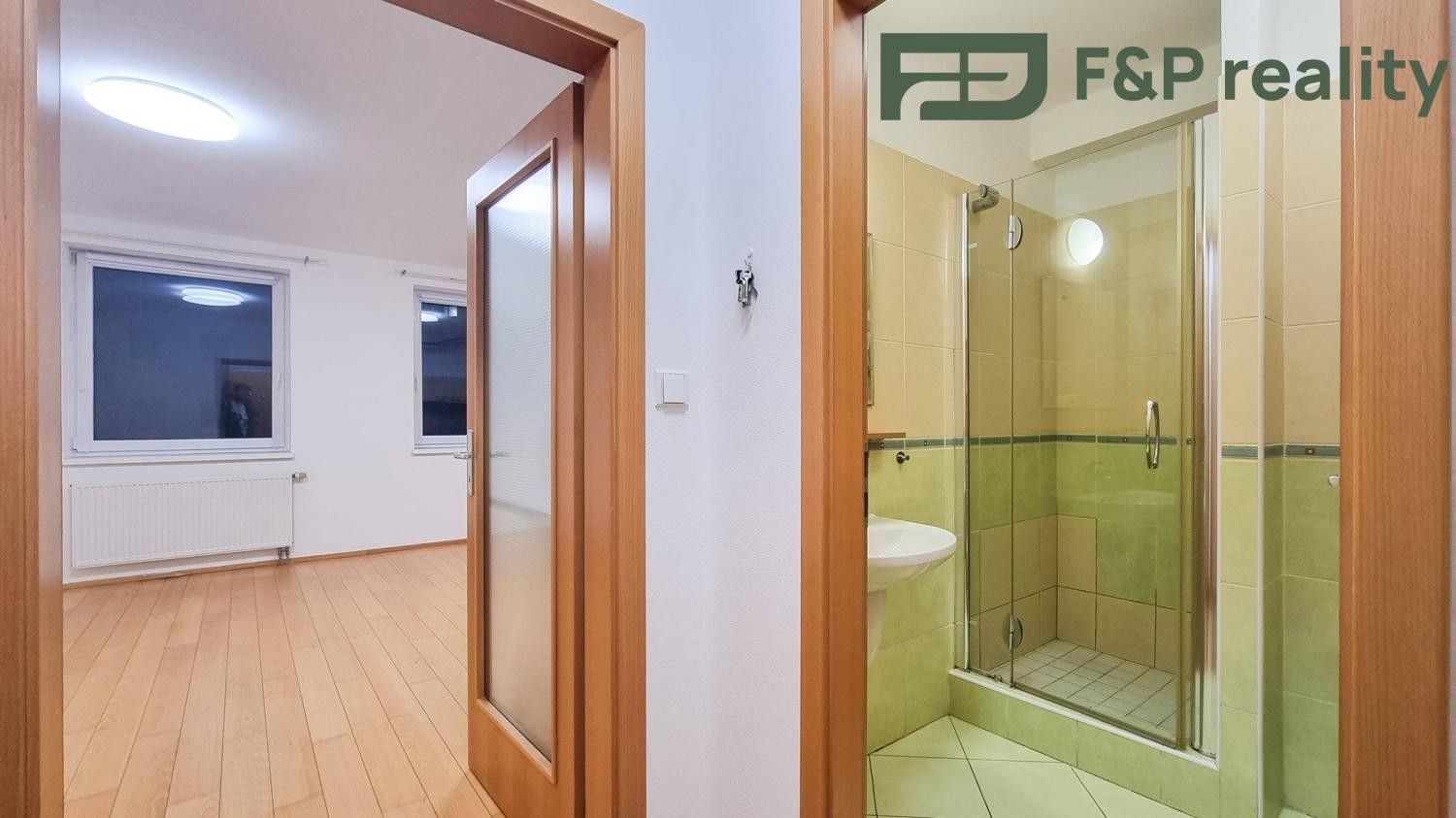 Pronájem byt 1+kk - Kovanecká, Praha, 33 m²