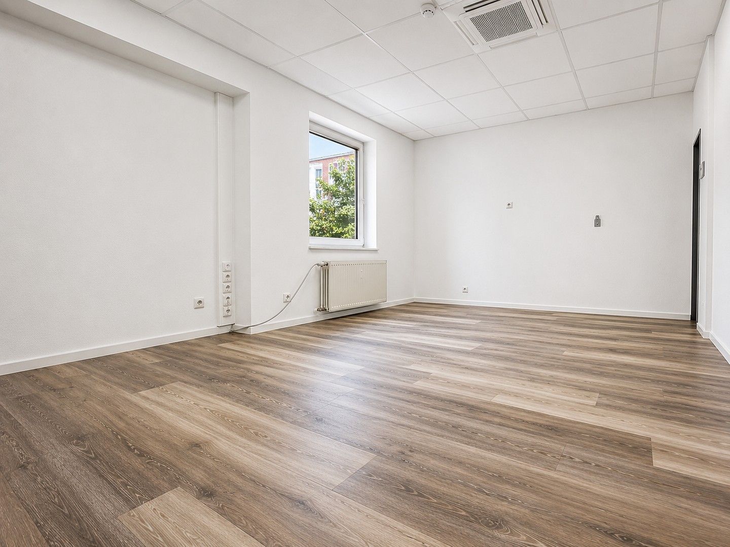 Prodej byt 6+kk a více - , Severní Porýní-Vestfálsko, 212 m² - 5