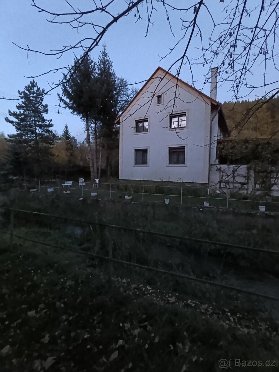 Rodinné domy, Rakovník, 269 01 - 1