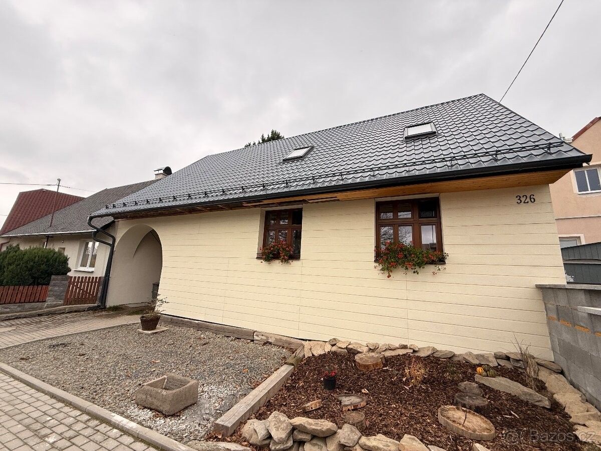 Prodej rodinný dům - Dvorce u Bruntálu, 793 68