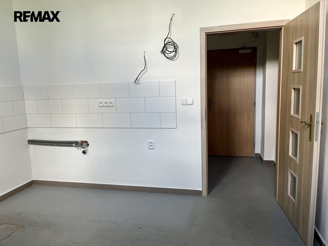 Pronájem obchodní prostory - Zruč nad Sázavou, okres Kutná Hora, Středočeský kraj, 40 m² - 5