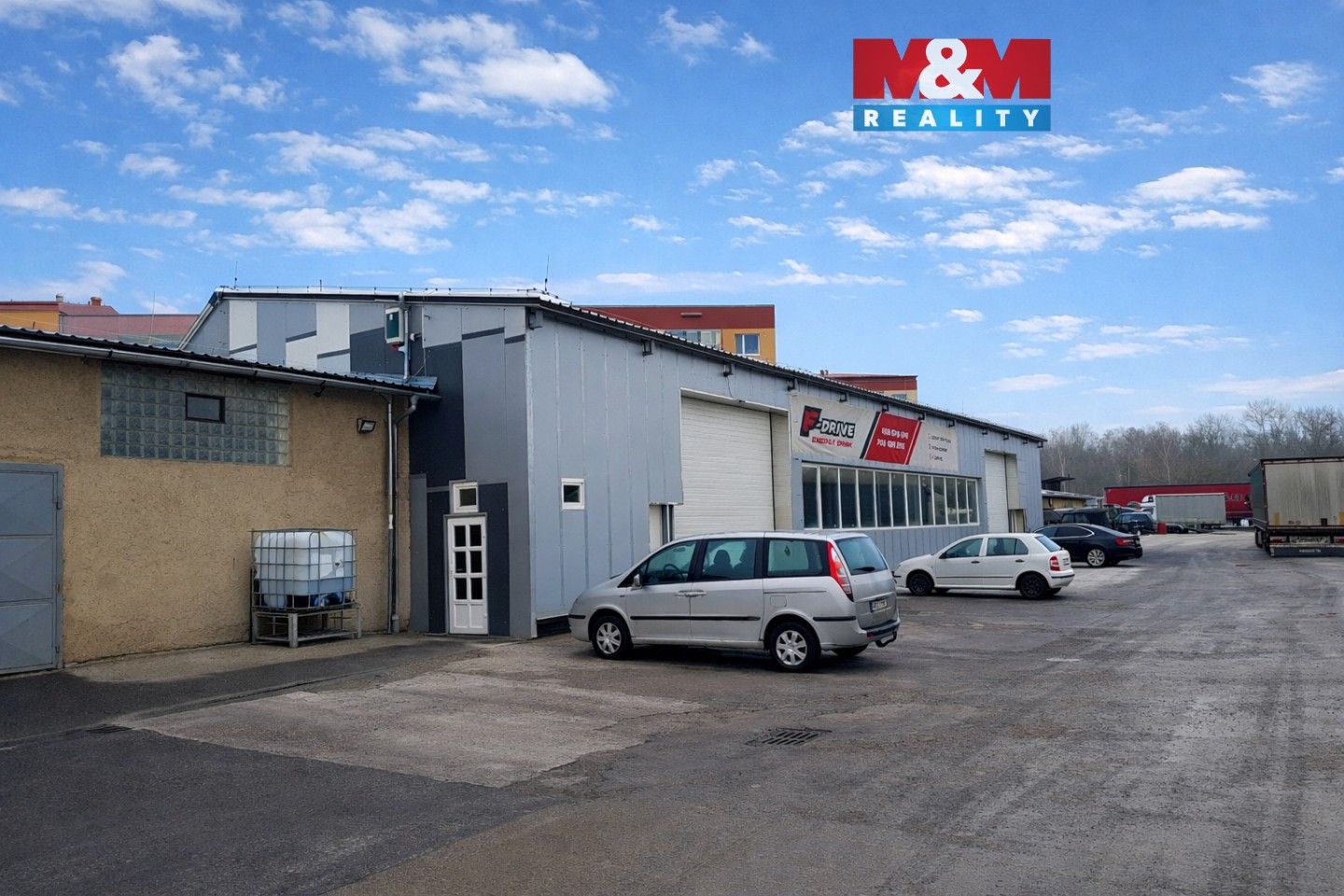 Sklady, Sokolská, Osek, 347 m²