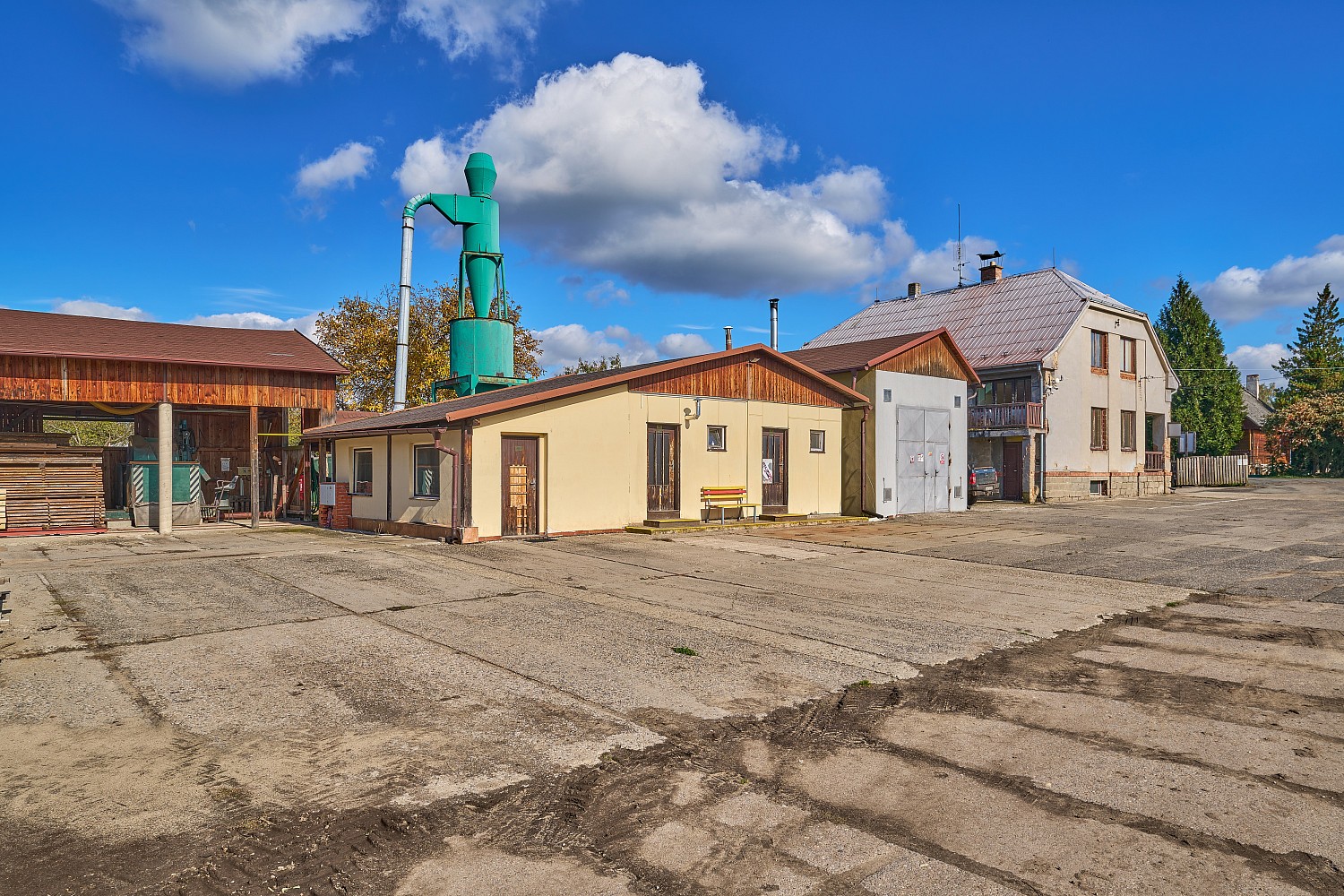 Prodej výrobní prostory - Seletice, okres Nymburk, 19 535 m² - 5