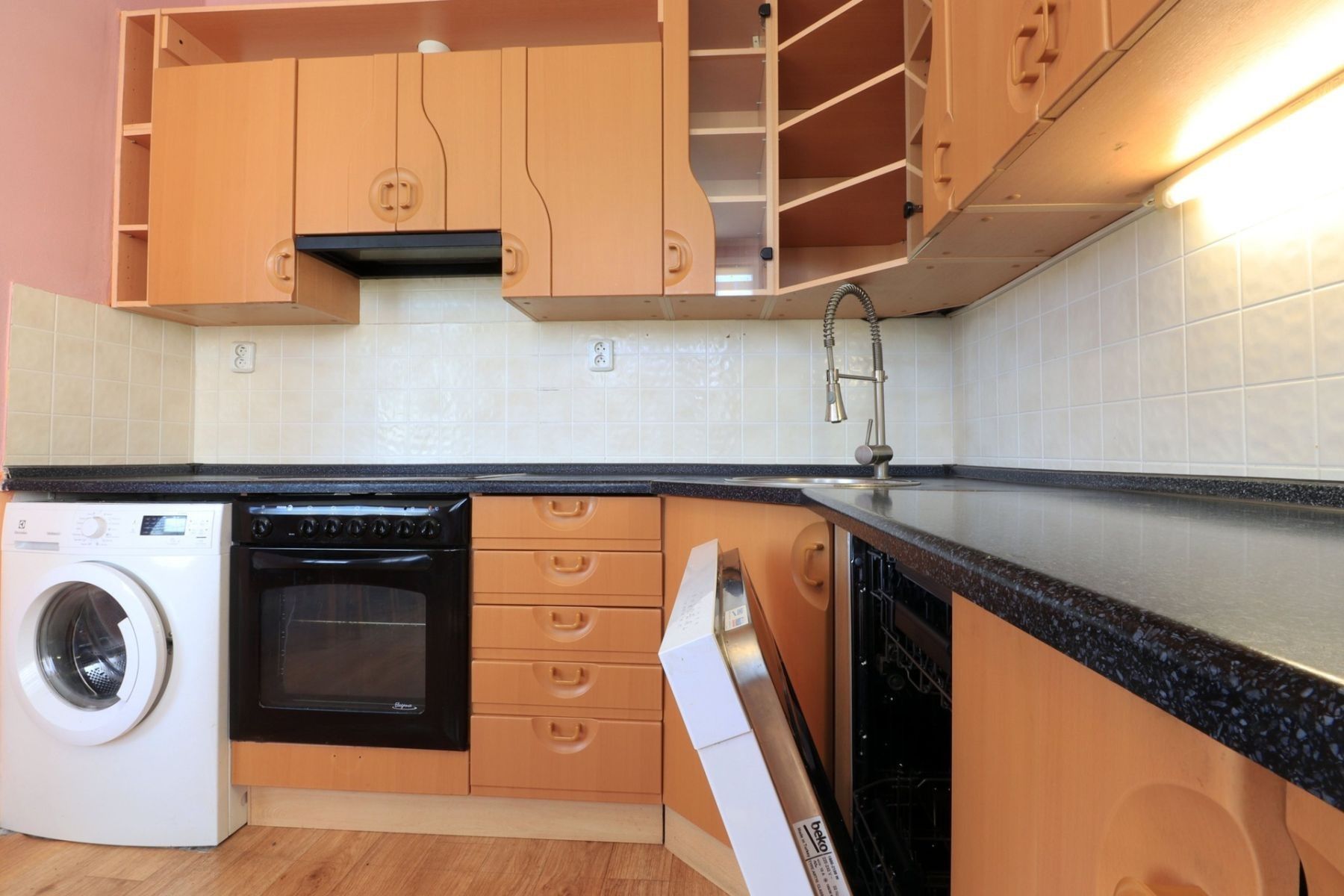 3+1, Jerevanská, Kladno - Kročehlavy, Středočeský kraj, 68 m² - 2