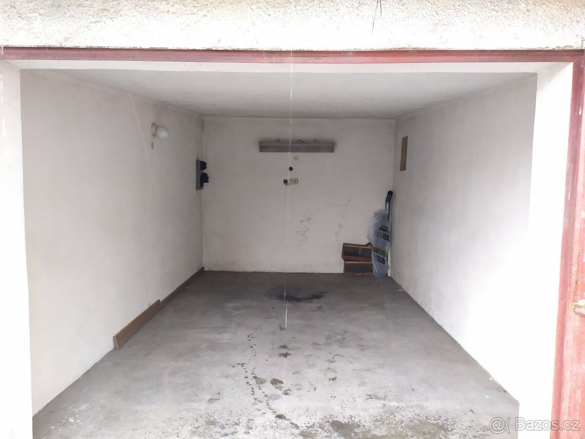 Garáže, 320 00, Plzeň