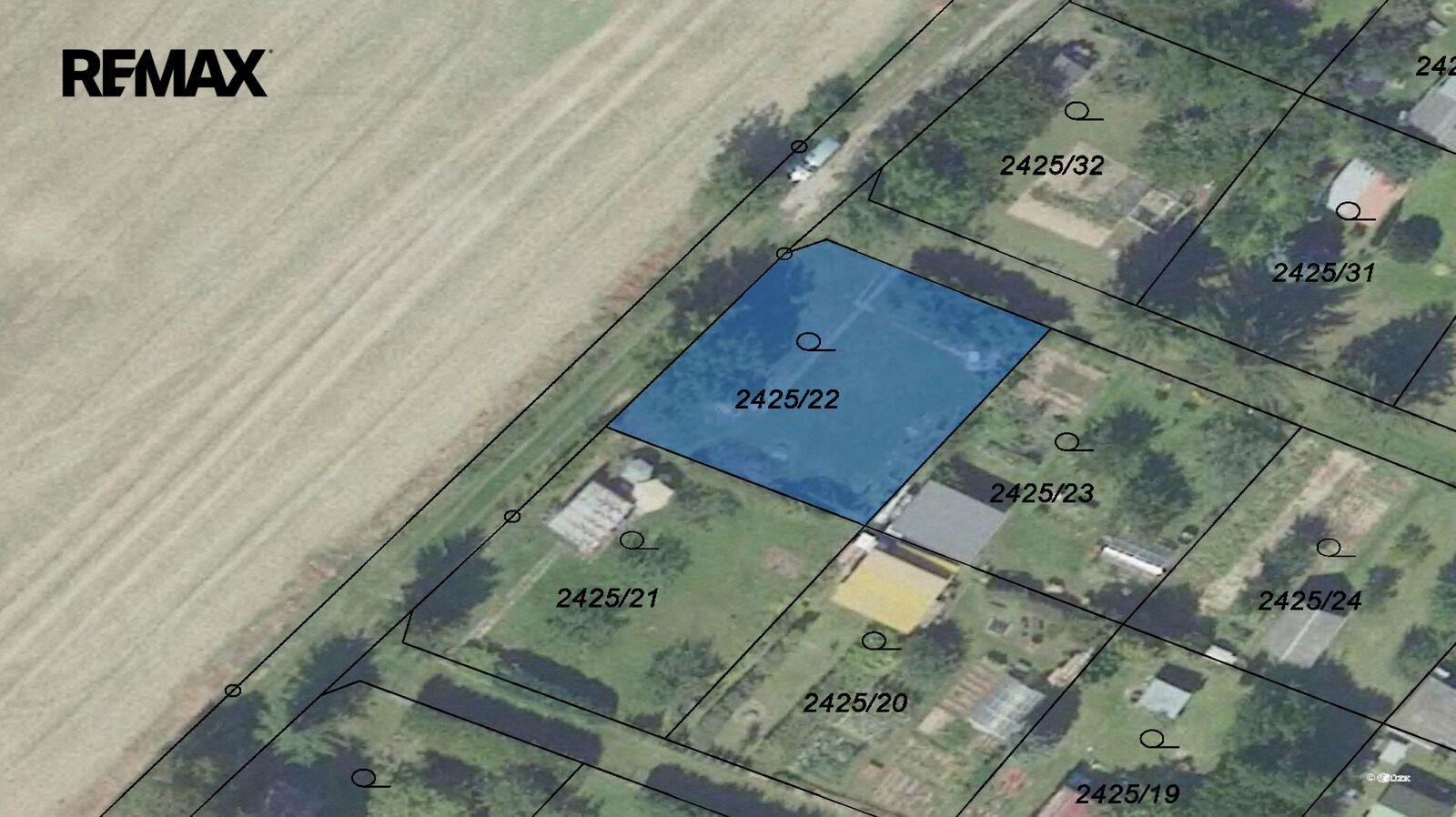 Pozemky pro bydlení, Kolín, 392 m² - 1