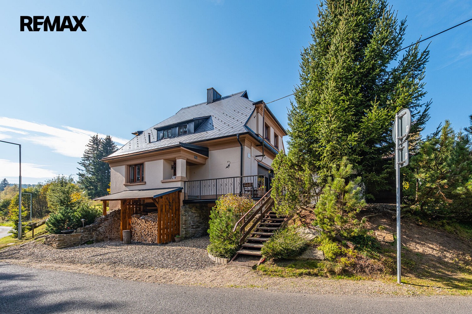 Rodinný dům · 200 m² · Kryštofovy Hamry, okres Chomutov - 1