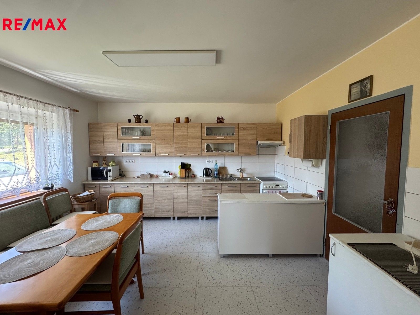 Prodej rodinný dům - Střelná, 241 m²