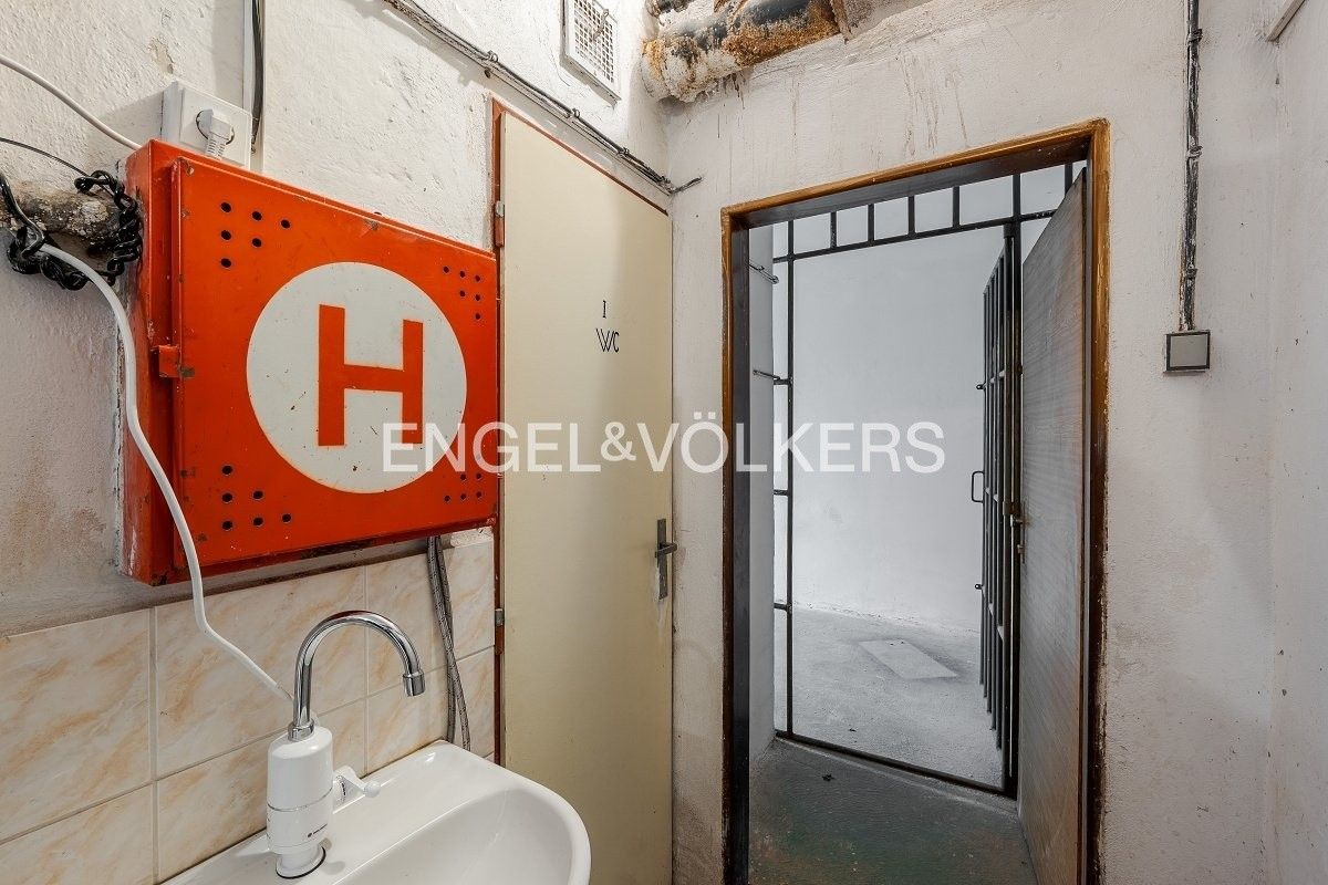 Pronájem kancelář - Marie Cibulkové 351, Praha Nusle, 42 m² - 5