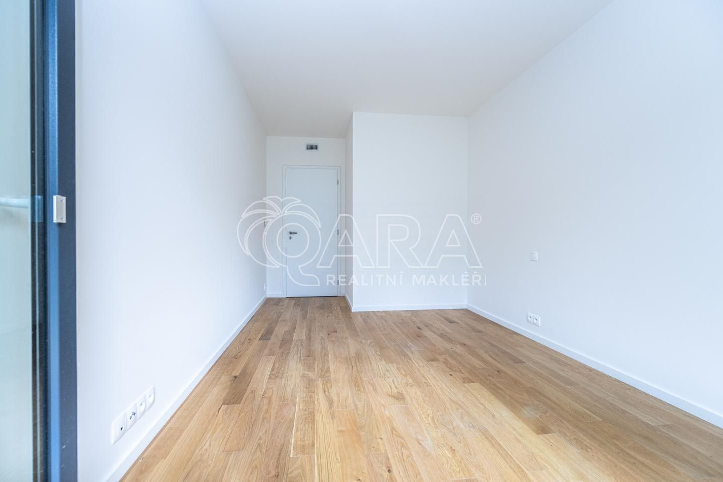 Byt 2+kk · 50 m² · Kárníkova  , Praha - 4