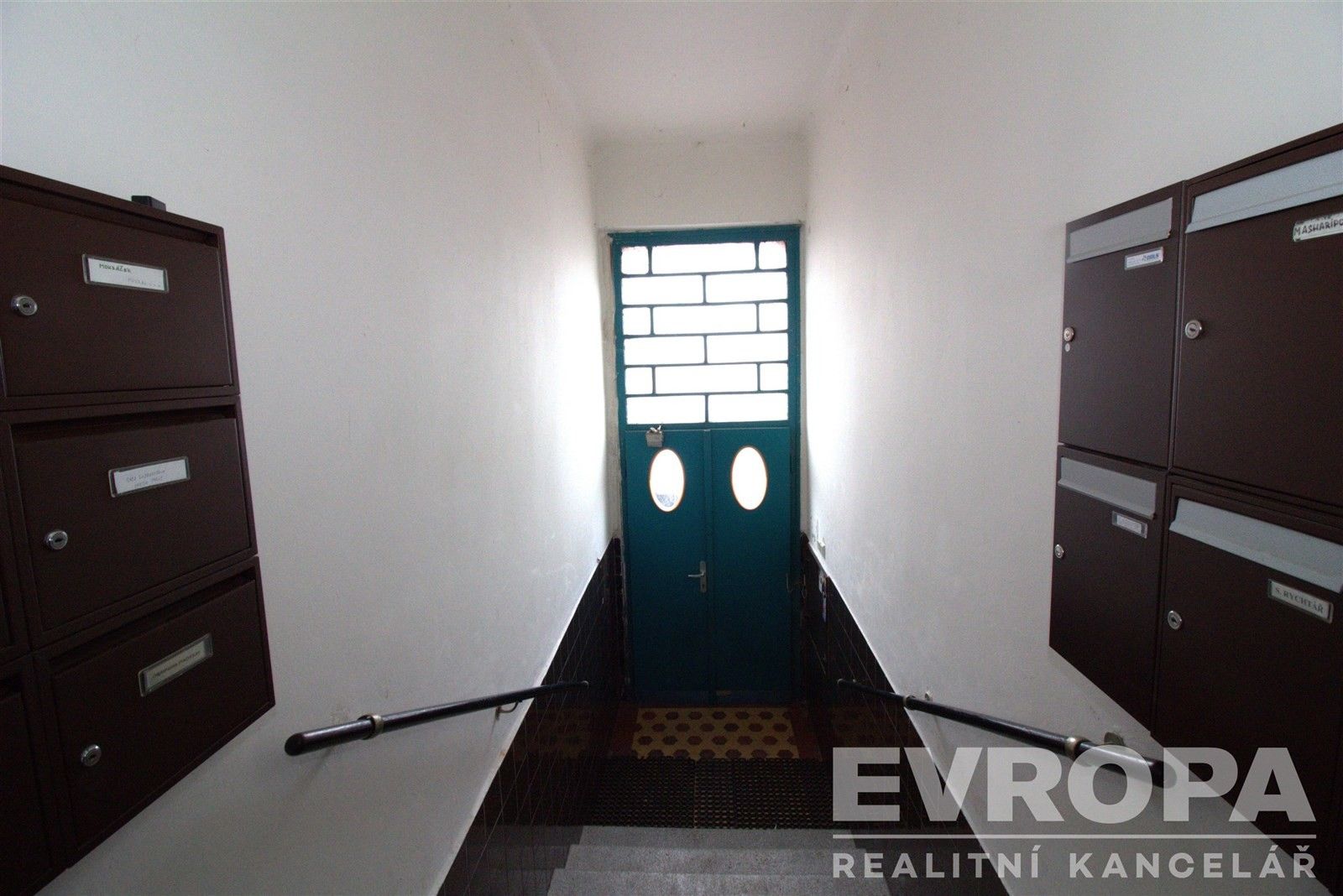 Sklady, U Jedličkova ústavu 1351, Praha Nusle, 14 m² - 2