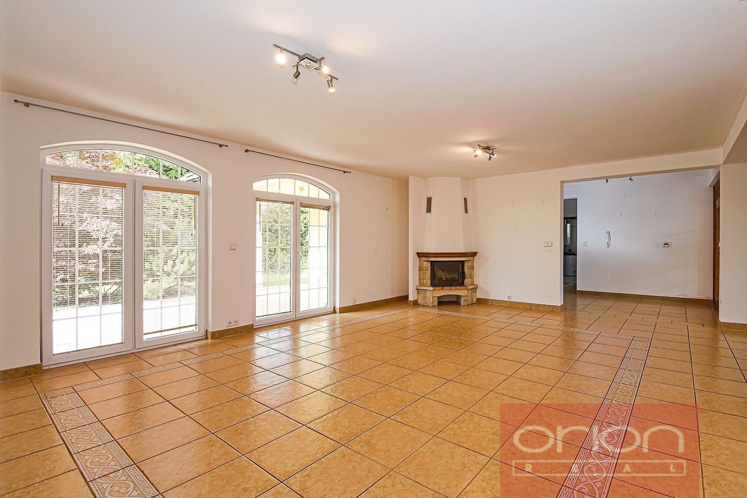 Rodinný dům · 302 m² · Jesenice - Osnice, okres Praha-západ, Středočeský kraj - 3
