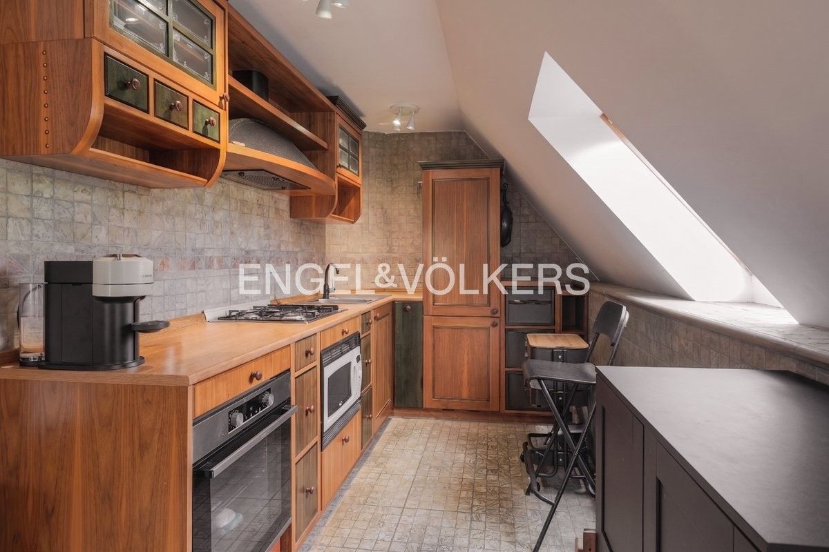 Byt 3+kk · 151 m² · U Vlachovky 923, Praha Libeň - 4