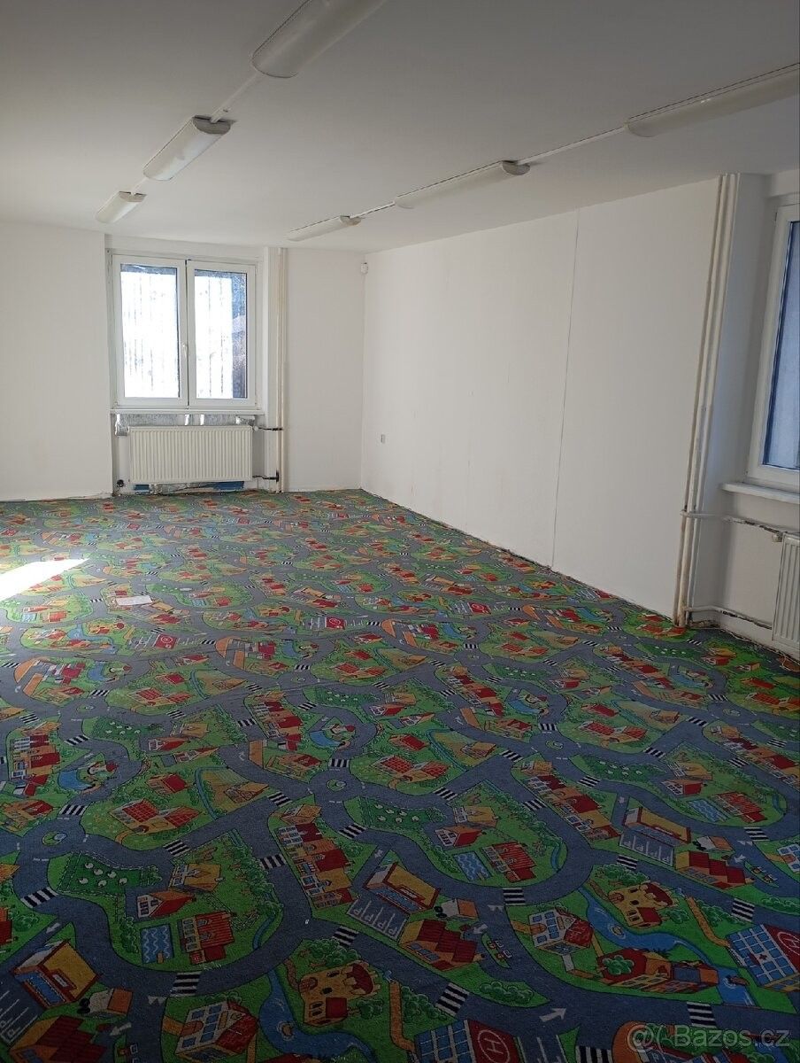 Pronájem rodinný dům - Praha, 142 00