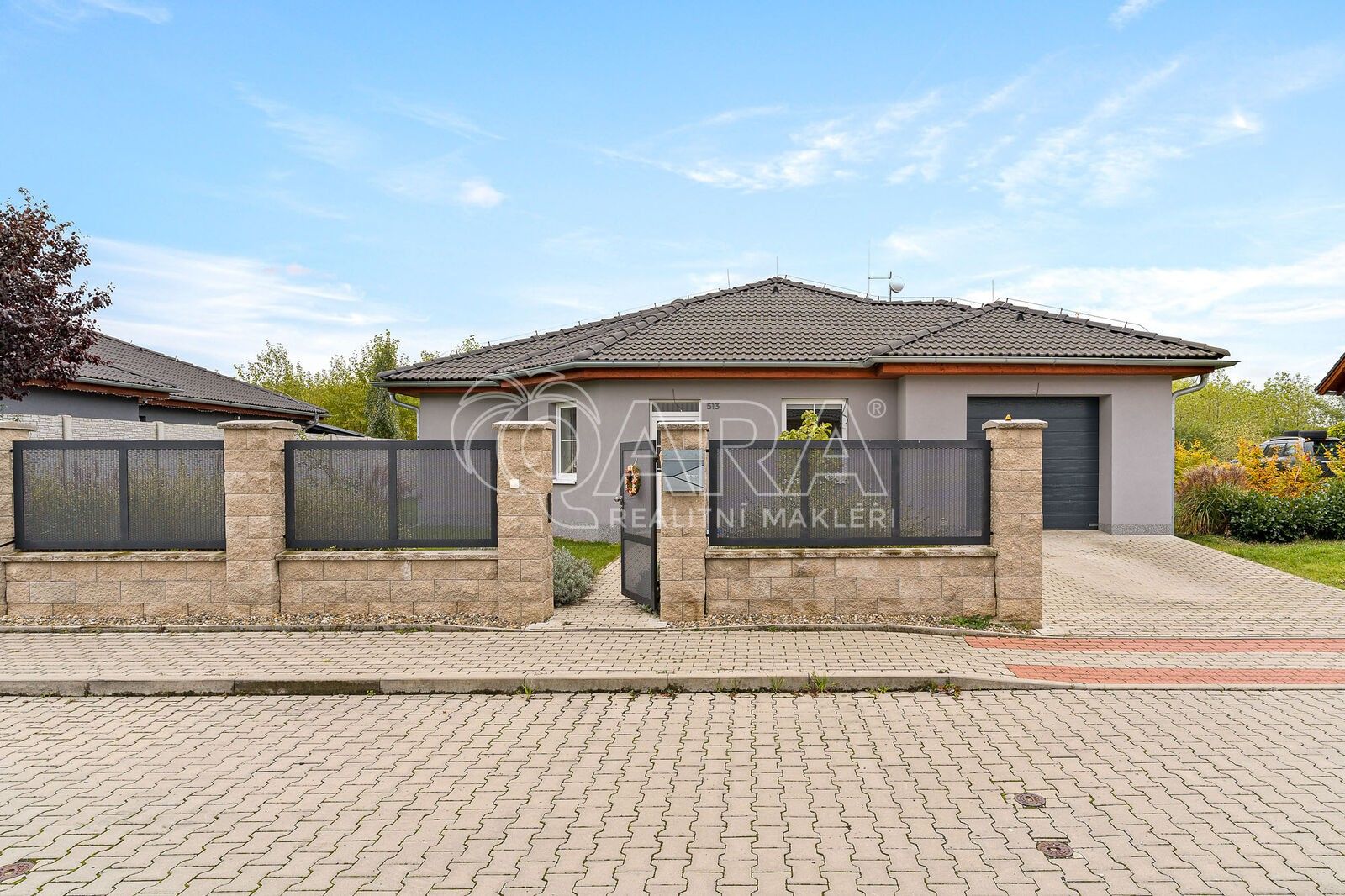 Prodej rodinný dům - Jelení 513, Postřižín, 169 m²