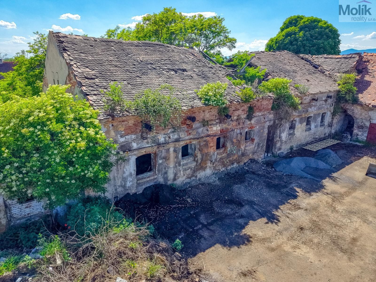 Prodej zemědělský objekt - Všechlapy, Zabrušany, 1 415 m² - 5
