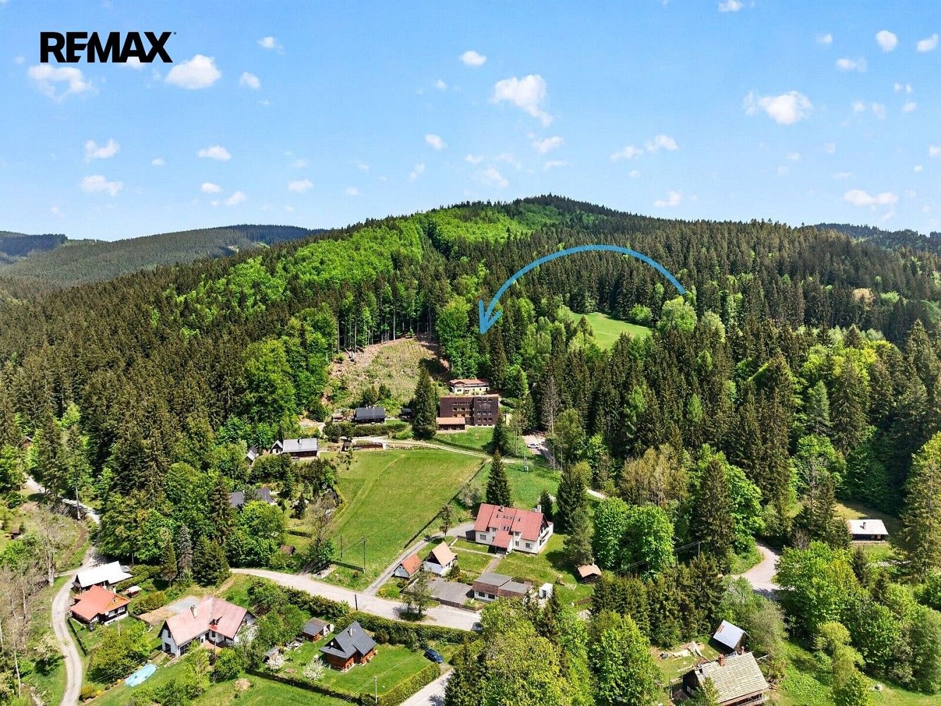 Ubytovací zařízení, Velké Karlovice, okres Vsetín, 1 500 m² - 2