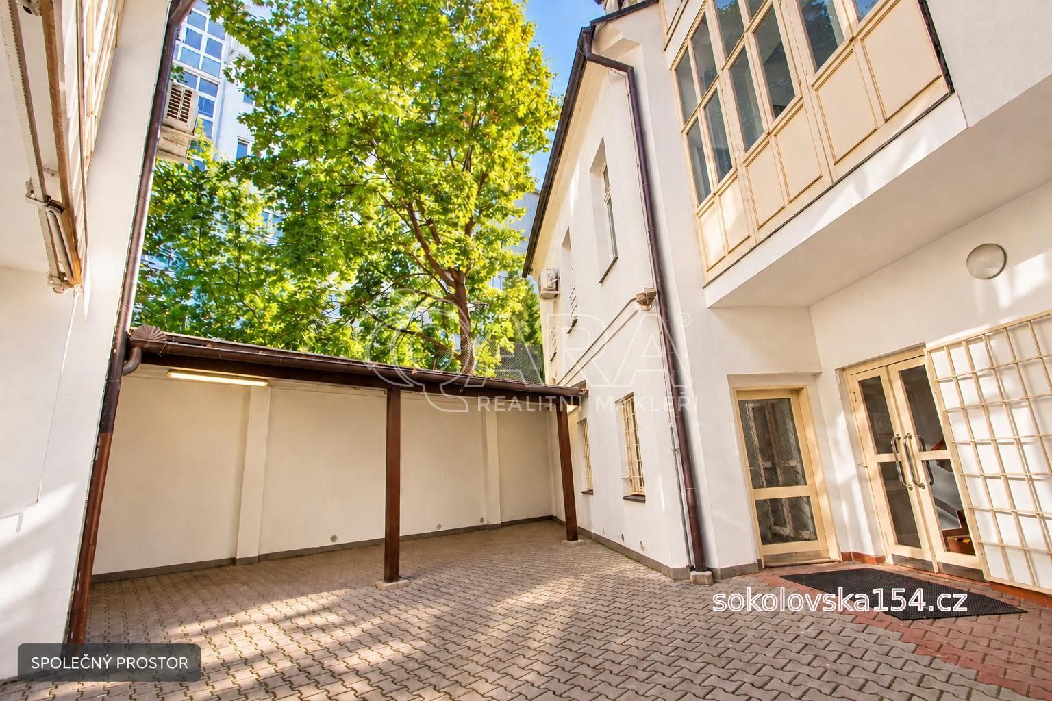 3+kk, Sokolovská, Praha, 112 m² - 1