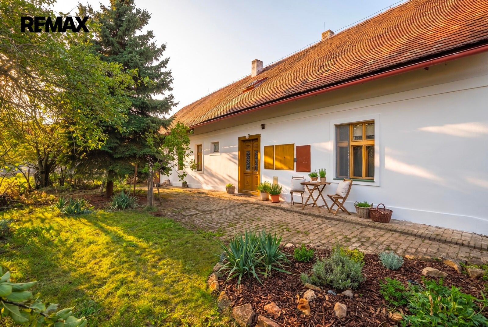 Prodej chalupa - Pardubice Hostovice, 220 m² - 2