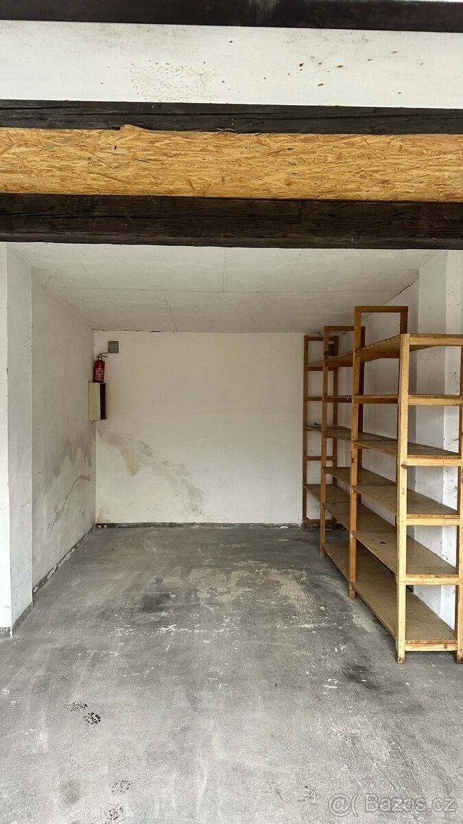 Pronájem garáž - Sokolov, 356 01