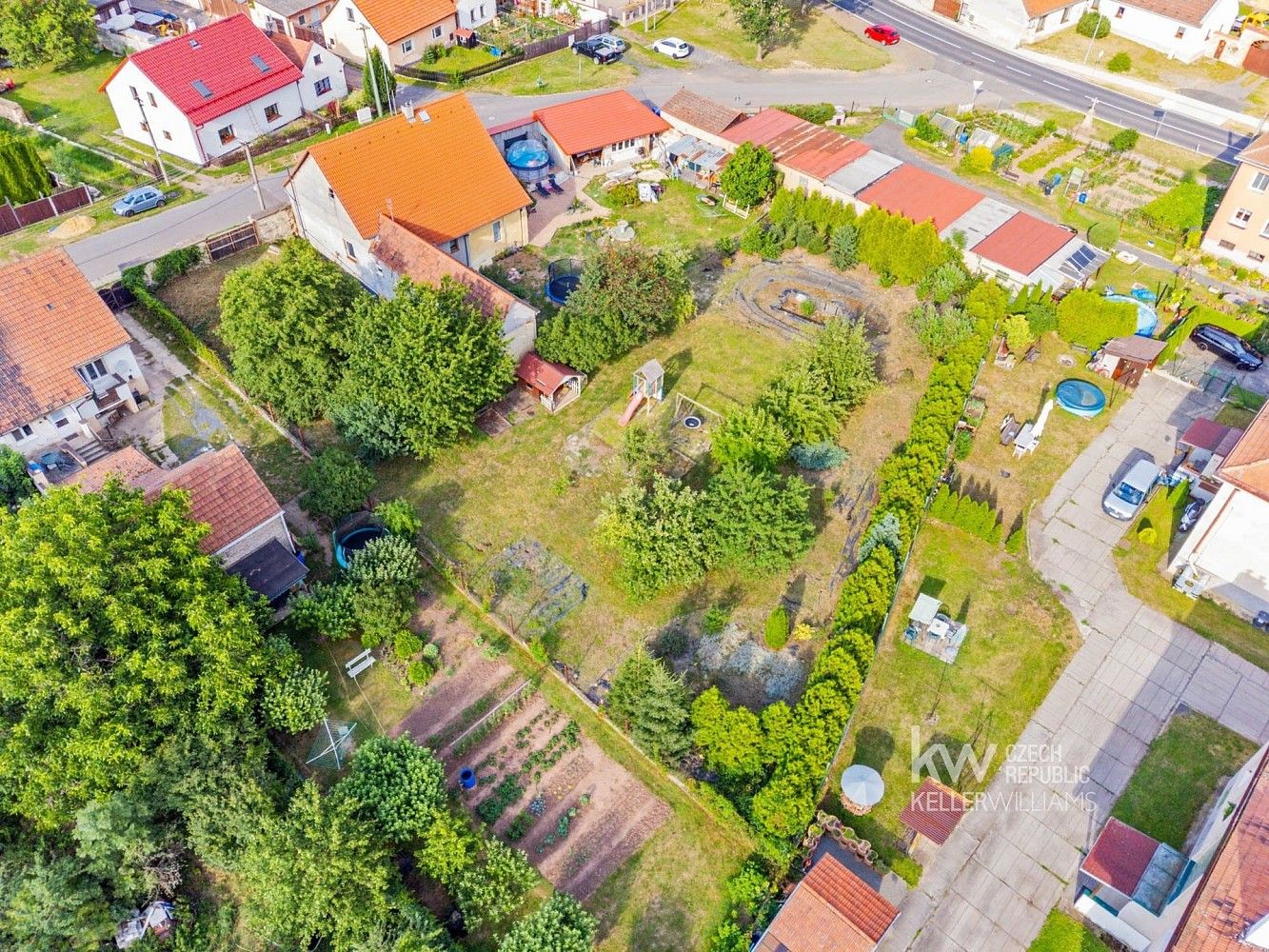 Prodej rodinný dům - Kněževes, okres Rakovník, Středočeský kraj, 181 m² - 2