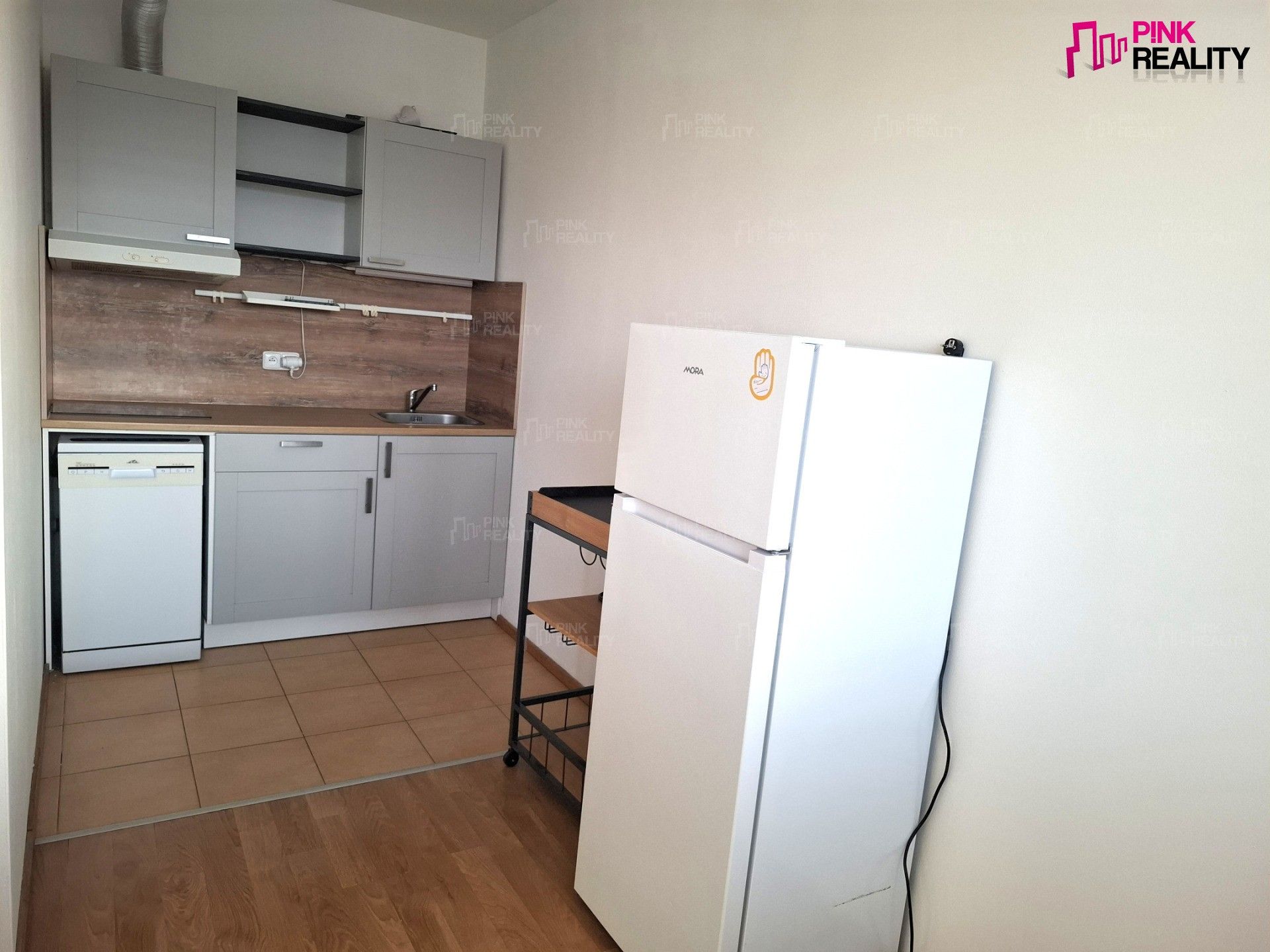 Pronájem byt 2+kk - Antonína Petrofa, Hradec Králové, 41 m² - 2