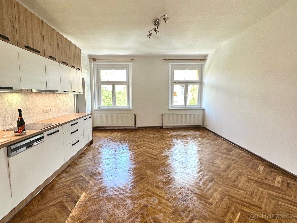 Pronájem ostatní - Praha, 130 00