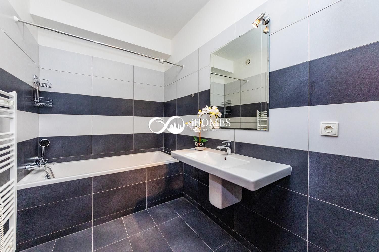 Pronájem byt 3+kk - Jindřicha Plachty, Praha, 115 m²