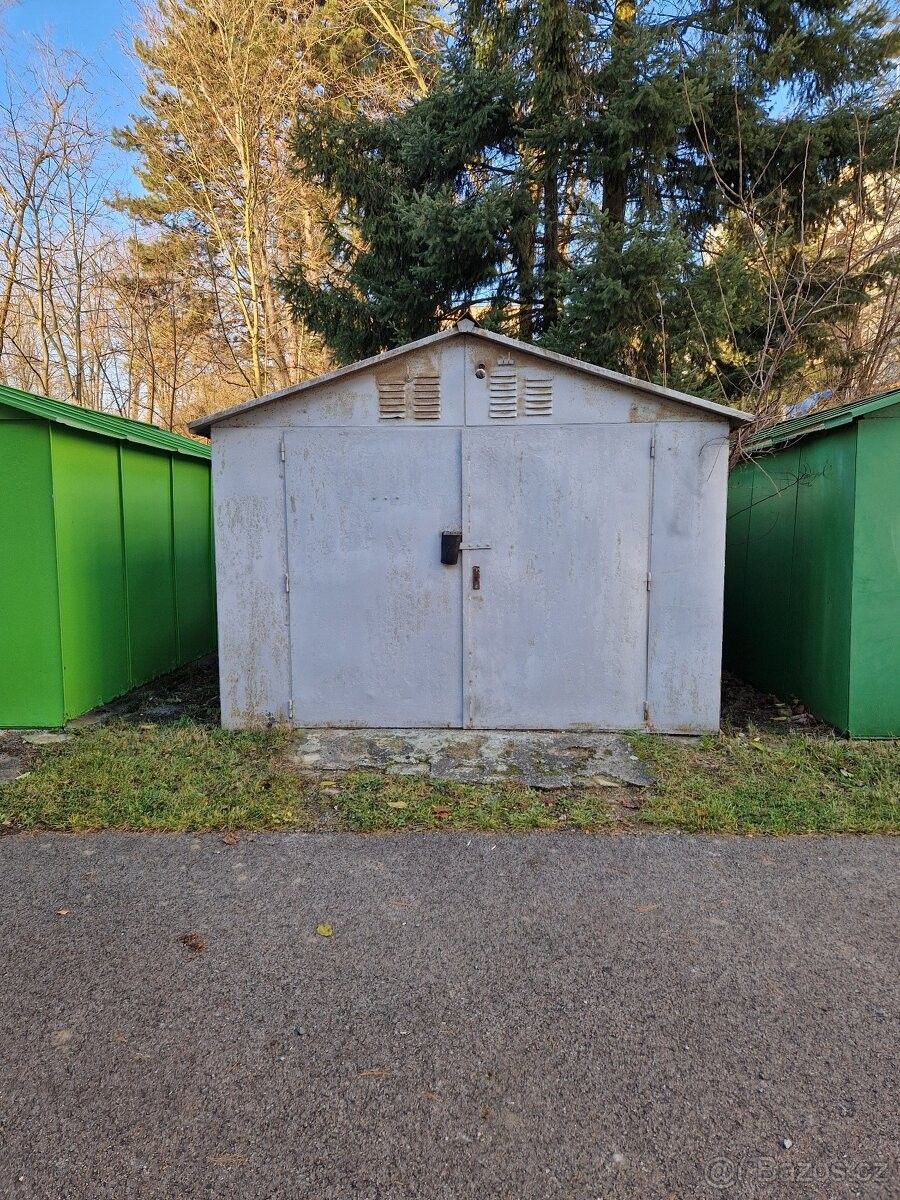 Garáž · Benešov u Prahy, 256 01 - 3