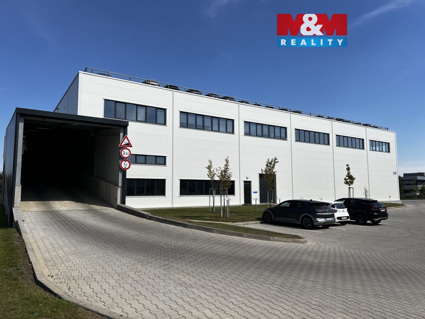 Obchodní prostory, Komerční, Nupaky, 829 m²