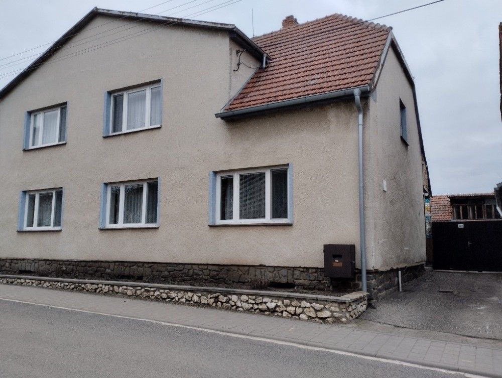 Rodinné domy, Dolní Dunajovice, 691 85