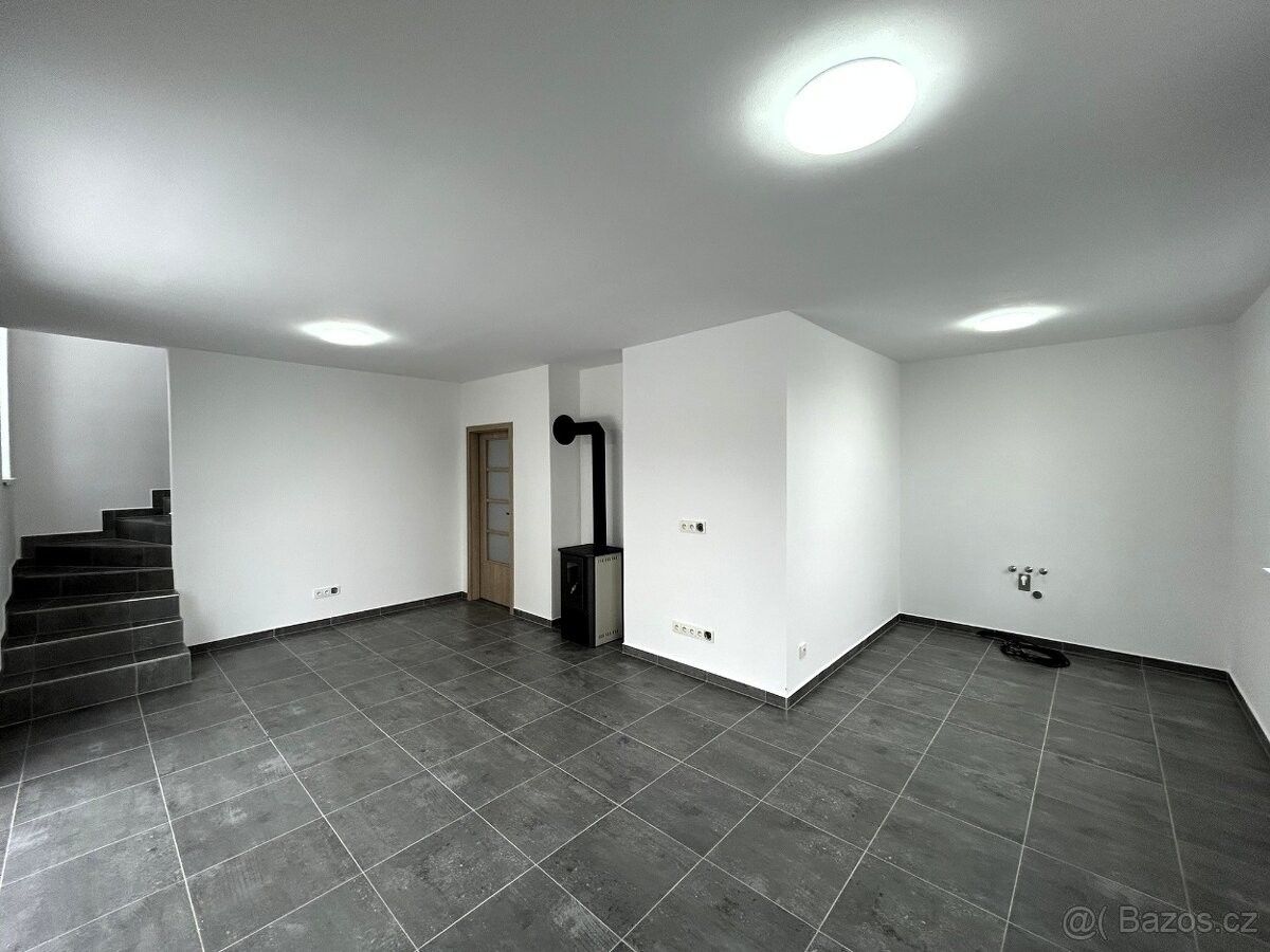 Prodej rodinný dům - Pustiměř, 683 21