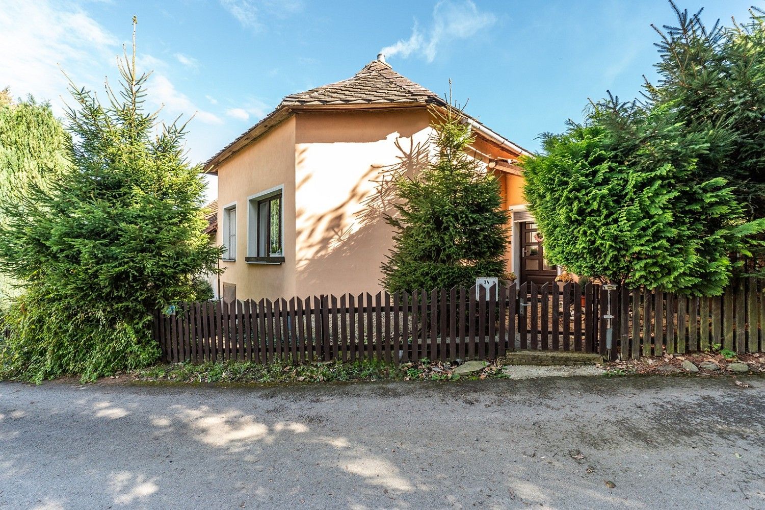 Rodinné domy, Kořenec, okres Blansko, Jihomoravský kraj, 380 m² - 1