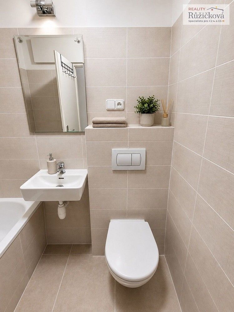 Prodej byt 1+kk - Trutnov - Dolní Staré Město, Královéhradecký kraj, 30 m² - 5