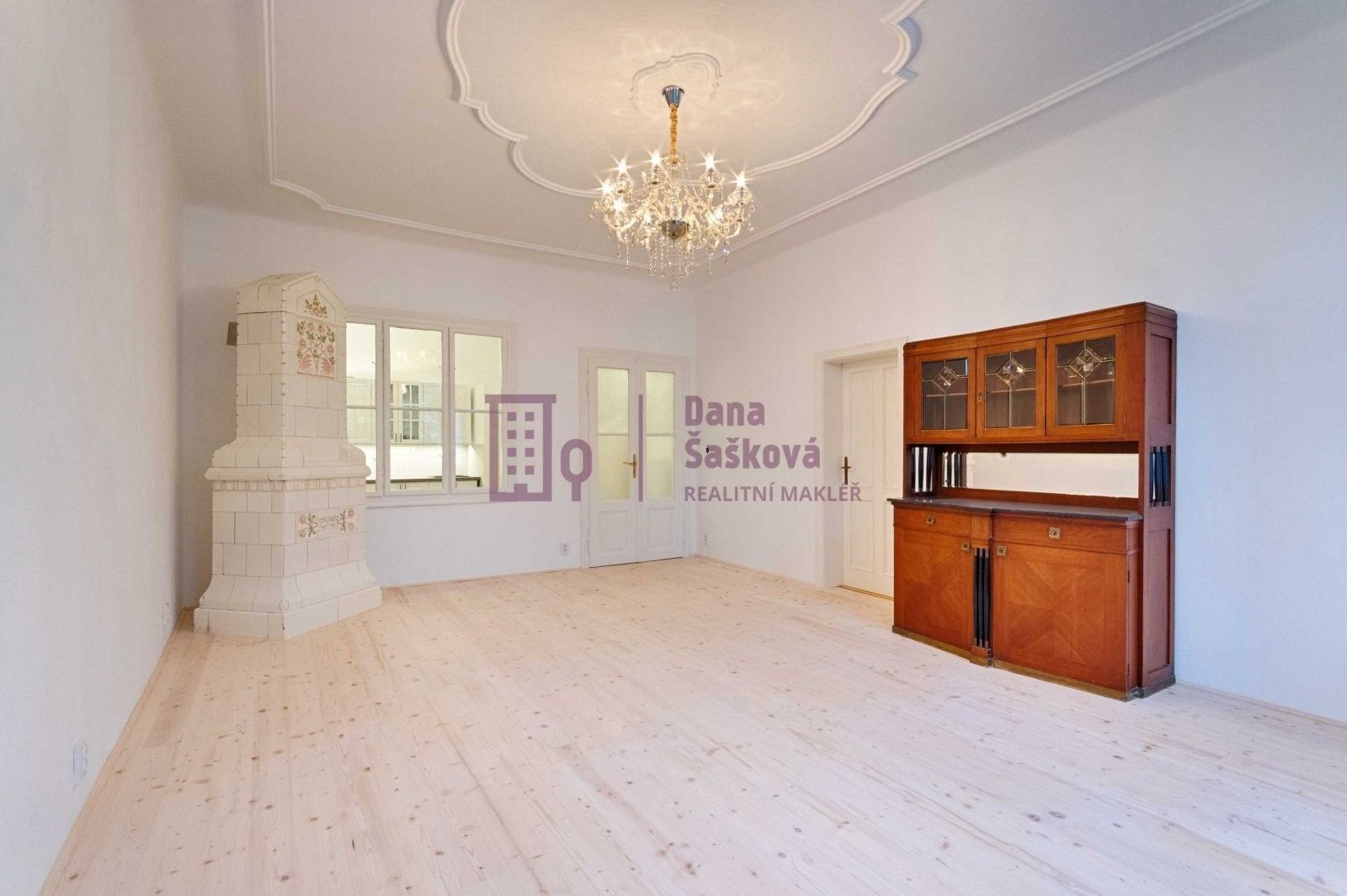 Pronájem byt 2+1 - nám. Míru, Jindřichův Hradec, 71 m²