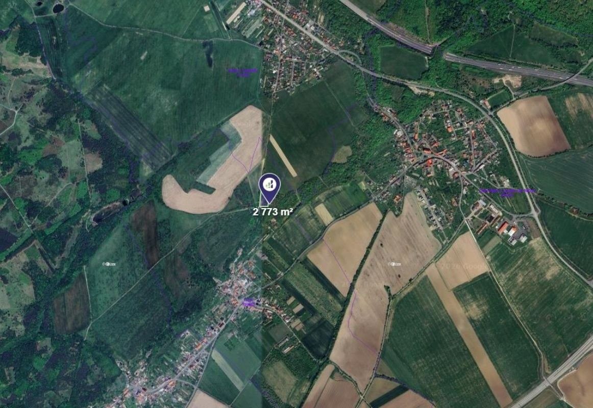 Louky, Veselíčko, 1 387 m² - 2