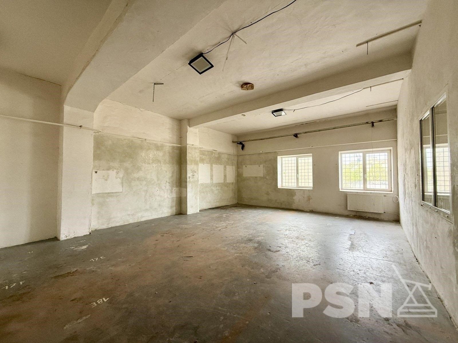 Sklad · 397 m² · Komárovské nábřeží 686, Brno Komárov - 3
