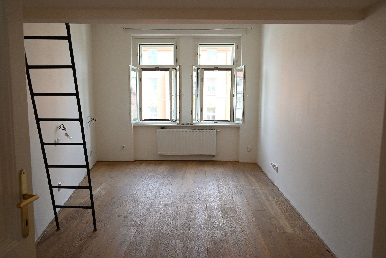 2+kk, Sokolovská, Praha - Karlín, 58 m² - 1