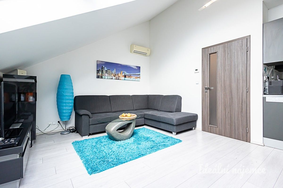 Pronájem byt 2+kk - Fügnerovo náměstí, Praha, 49 m²