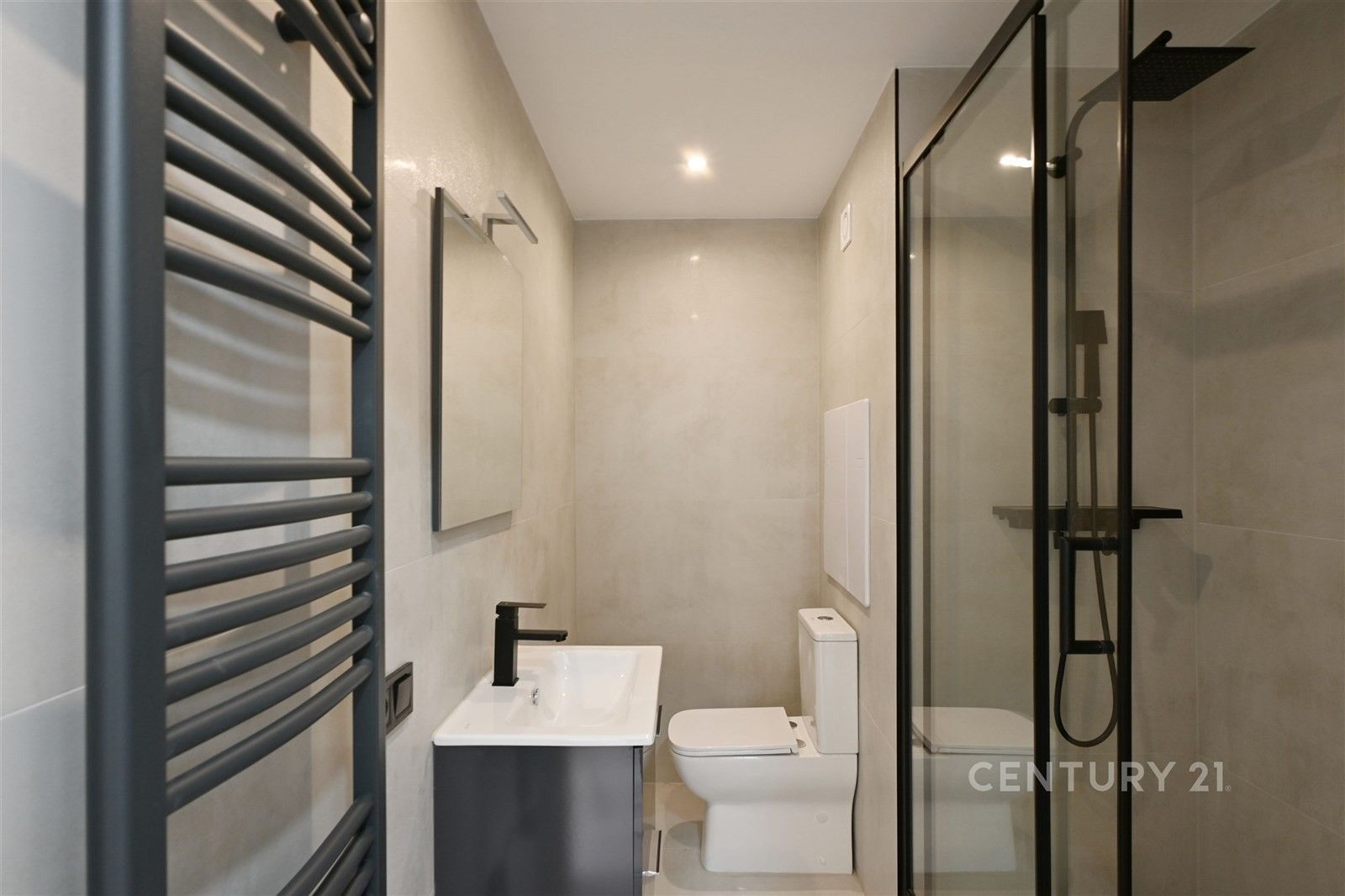 Pronájem byt 2+kk - Bohuslava Vrbenského, Most, 40 m²