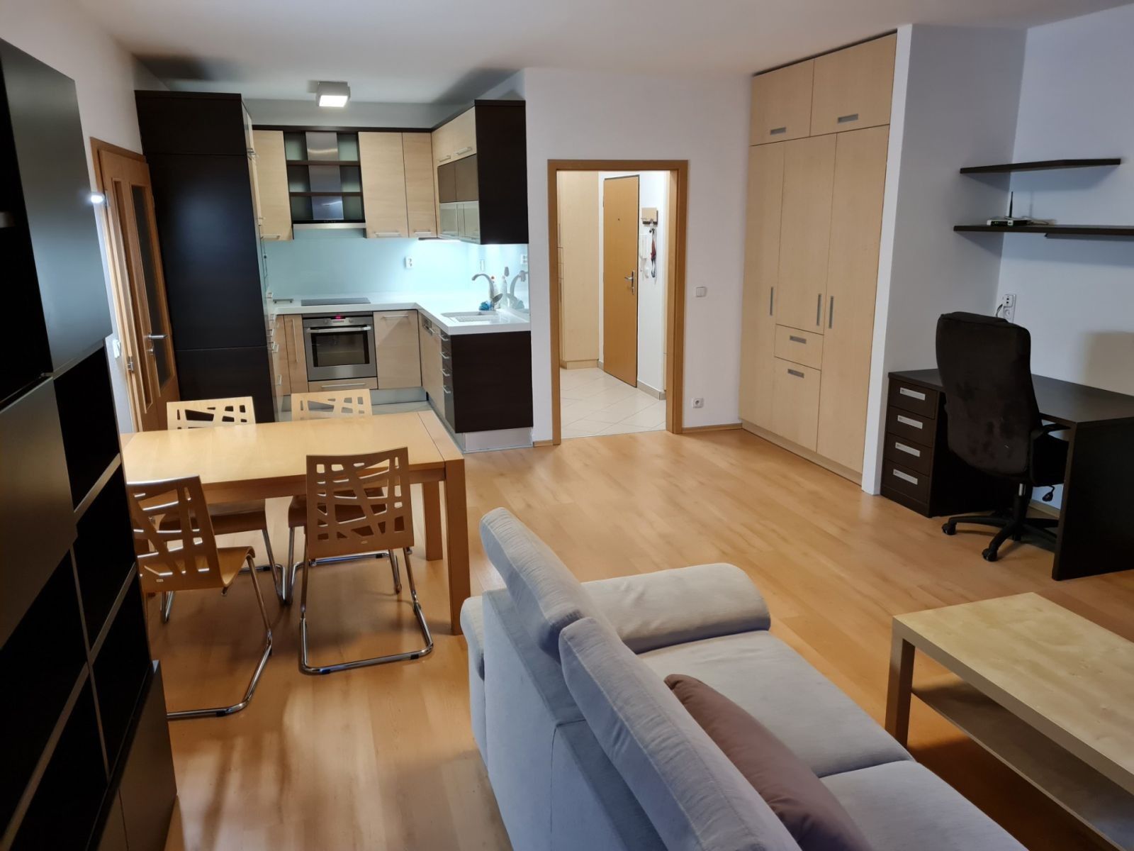 Byt 3+kk · 84 m² · Jana Přibíka, Praha - Vysočany - 3