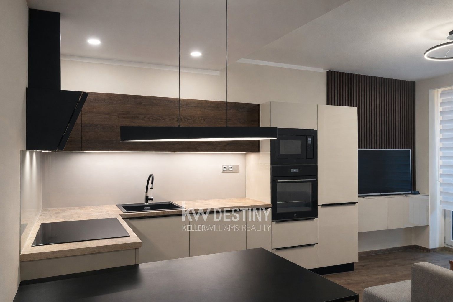 Pronájem byt 1+1 - Kmochova, Ústí nad Labem, 44 m²