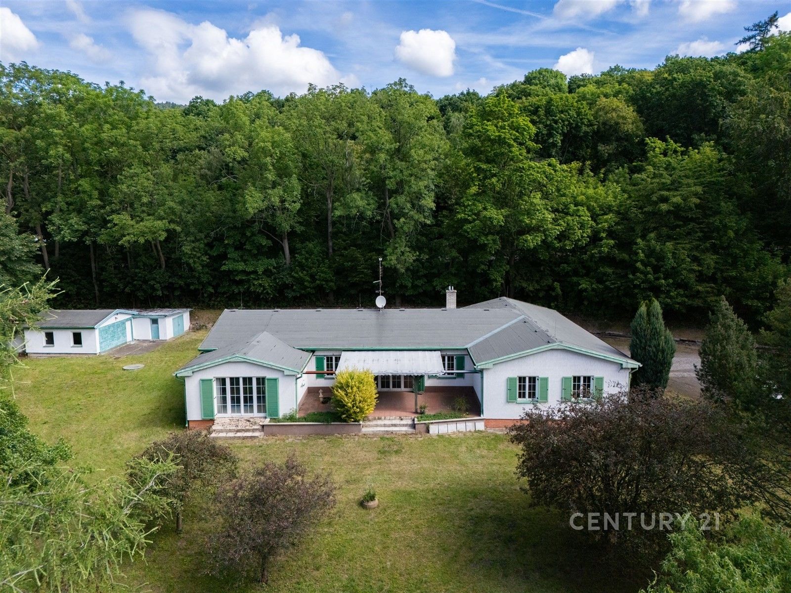 Rodinné domy, Podkrušnohorská 831, Lom, 273 m² - 1