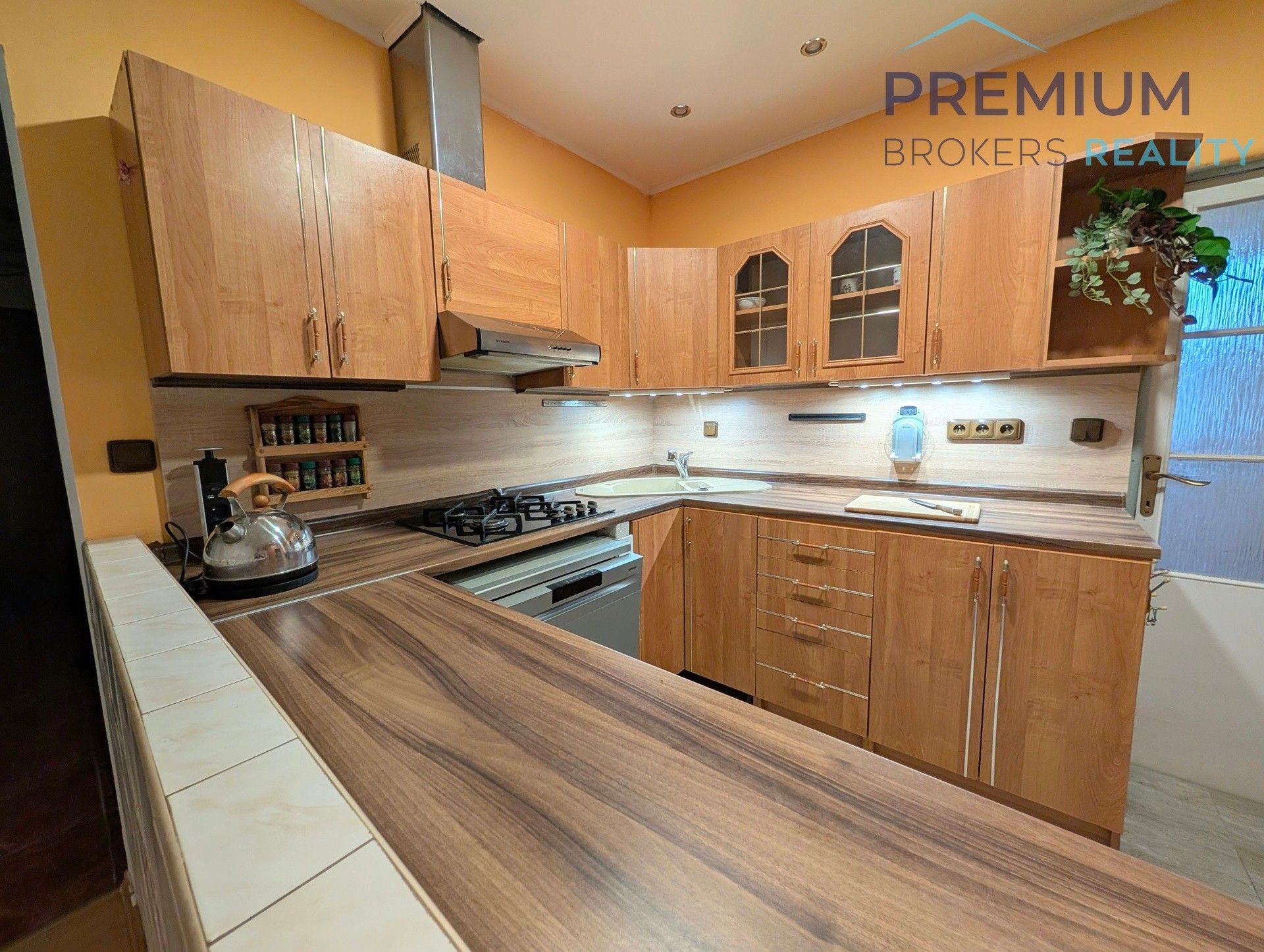 4+1, Okružní, Klášterec nad Ohří, 76 m²