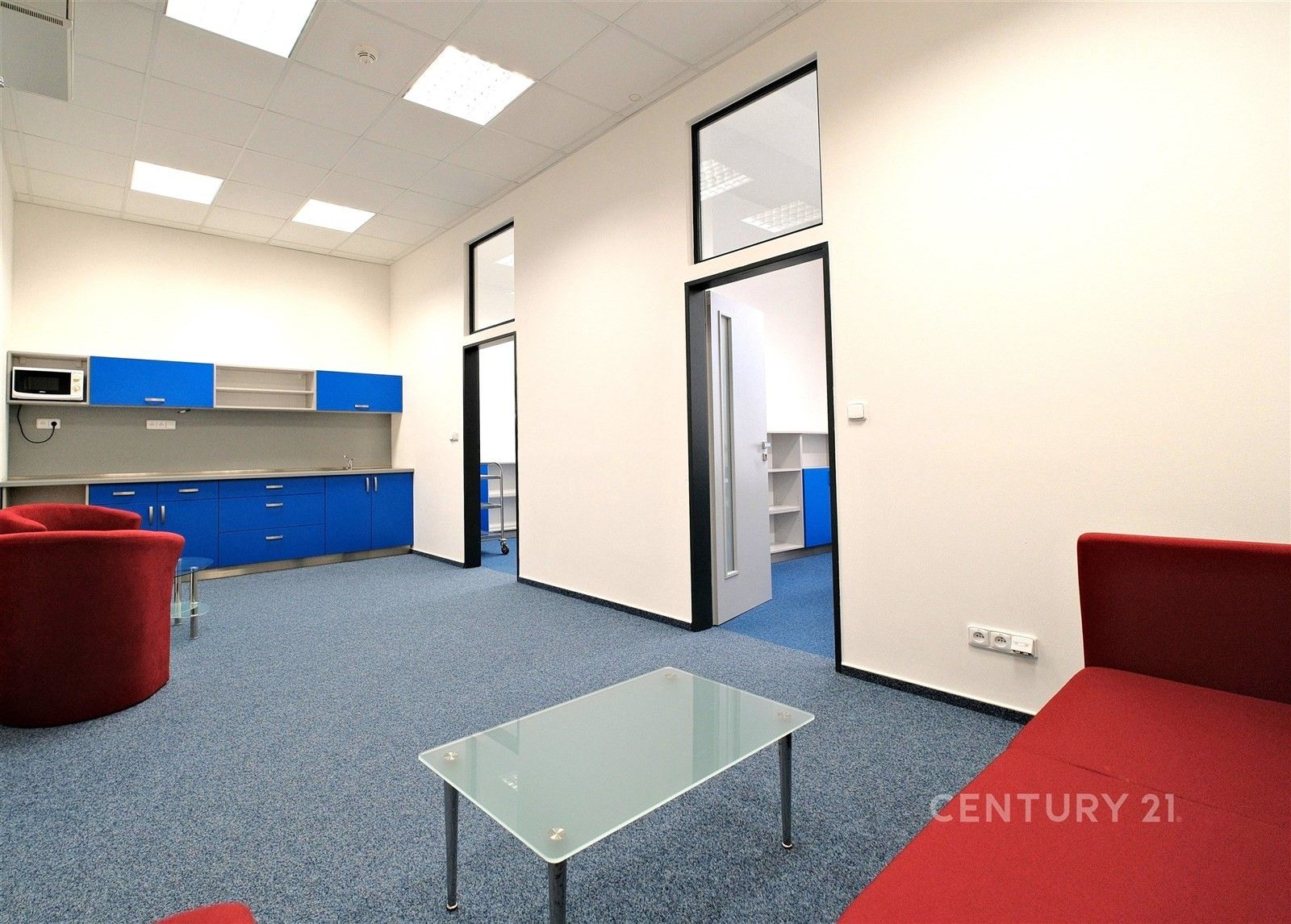 Pronájem kancelář - Vavrečkova 7074, Zlín, 73 m²