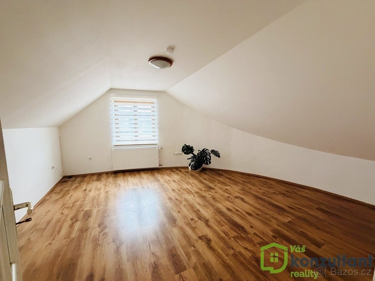 Pronájem kancelář - Hlučín, 748 01