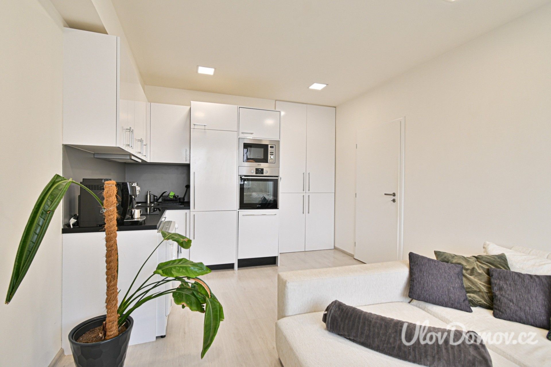 Byt 3+kk · 59 m² · Kubánské náměstí, Praha - 4